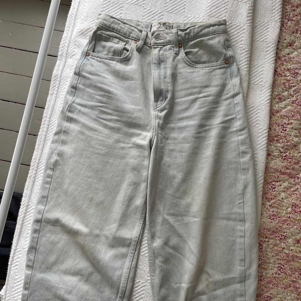 Free people light high waisted jeans